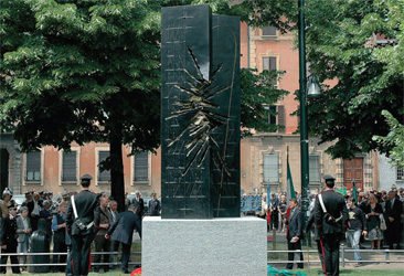walter valentini memoria monumento ai caduti piazza sant'ambrogio milano lino reduzzi studio reduzzi
